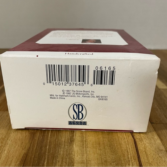 Vintage Hallmark Jeff Gordon Handcrafted Christmas Ornament 1997 in Box - Picture 11 of 12